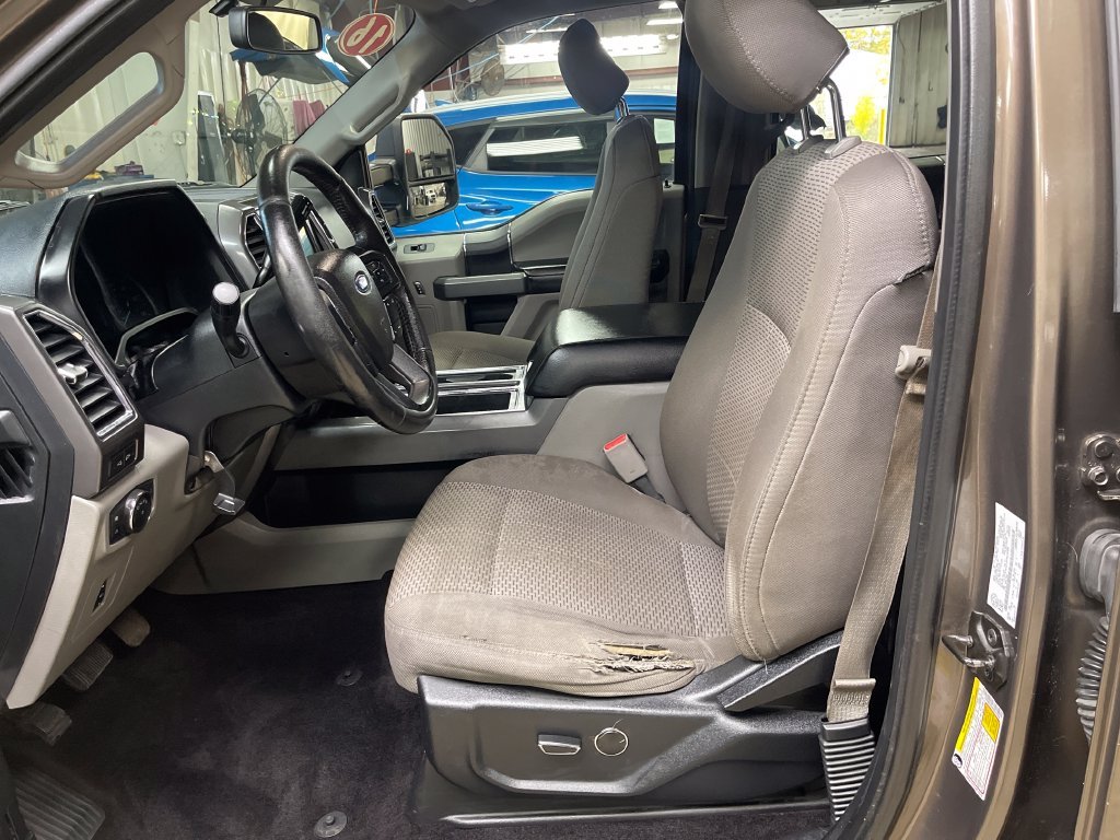 Used 2016 Brown Ford XLT image 14