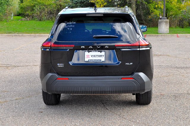 Used 2026 Black Toyota XLE Premium image 4