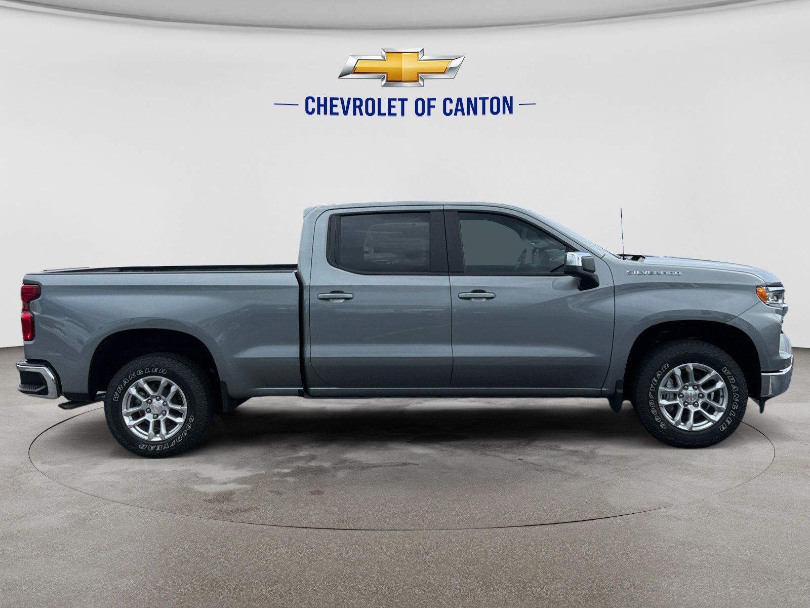 New 2026 Sterling Gray Metallic Chevrolet LT image 4