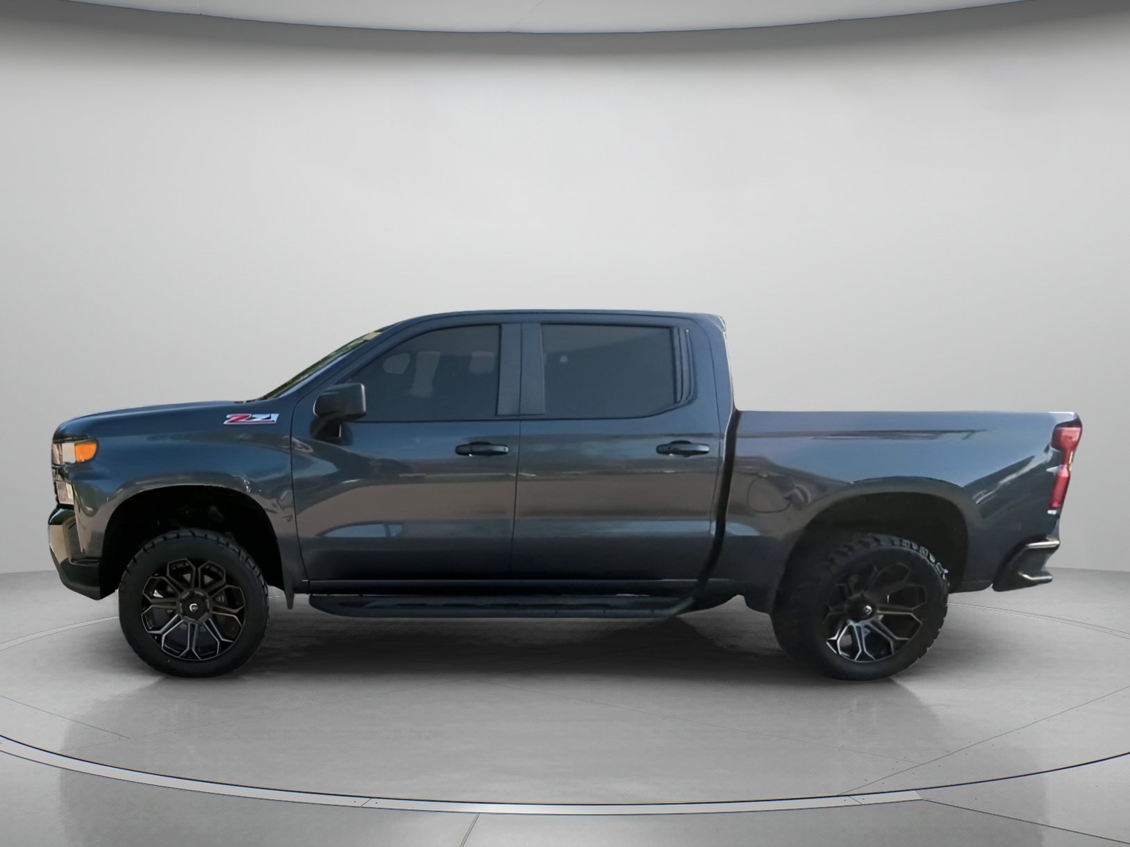 Certified Used 2019 Shadow Gray Metallic Chevrolet Custom Trail Boss Crew Cab Pickup image 15