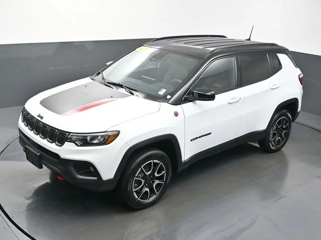 Used 2025 White Jeep Trailhawk image 44