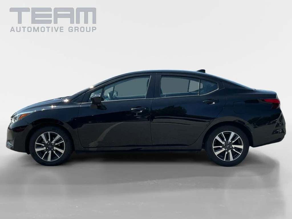 Used 2025 Black Nissan 1.6 SV image 4
