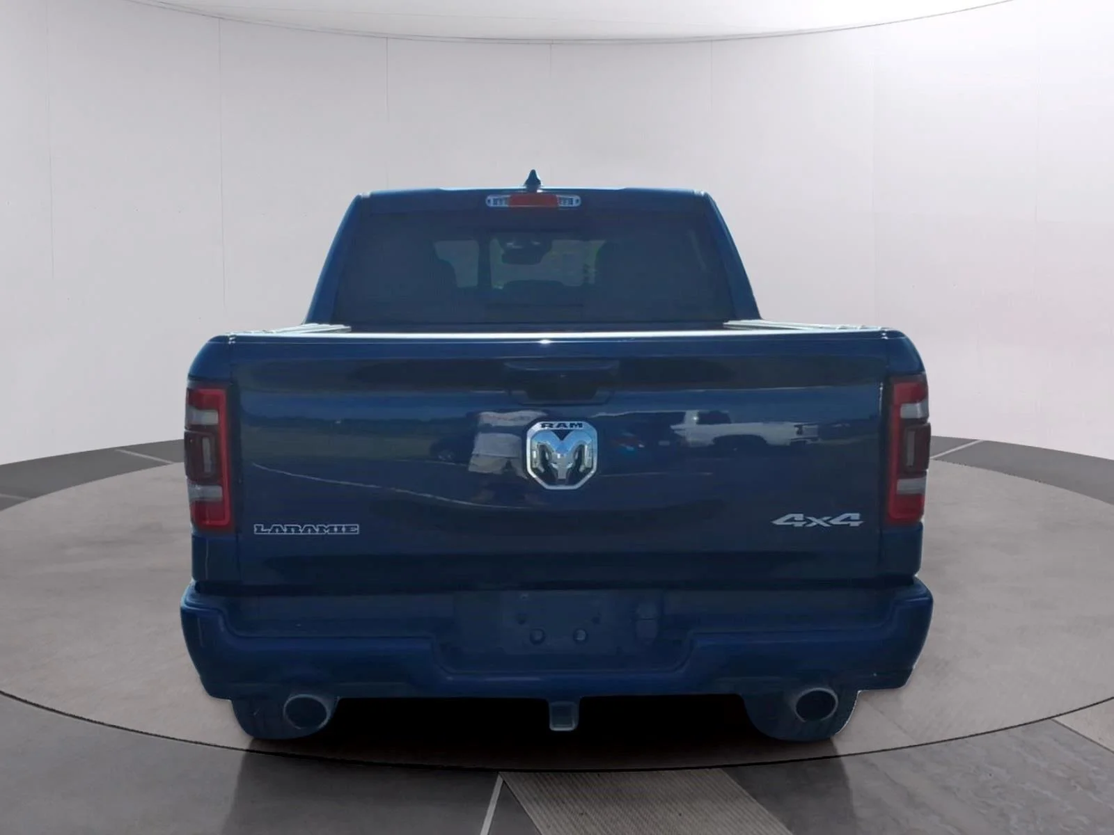 Used 2023 Diamond Black Crystal Pearlcoat Ram Laramie image 6