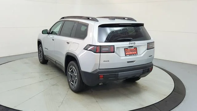 New 2026 Silver Zynith Clear-Coat Exterior Paint Jeep Laredo image 8