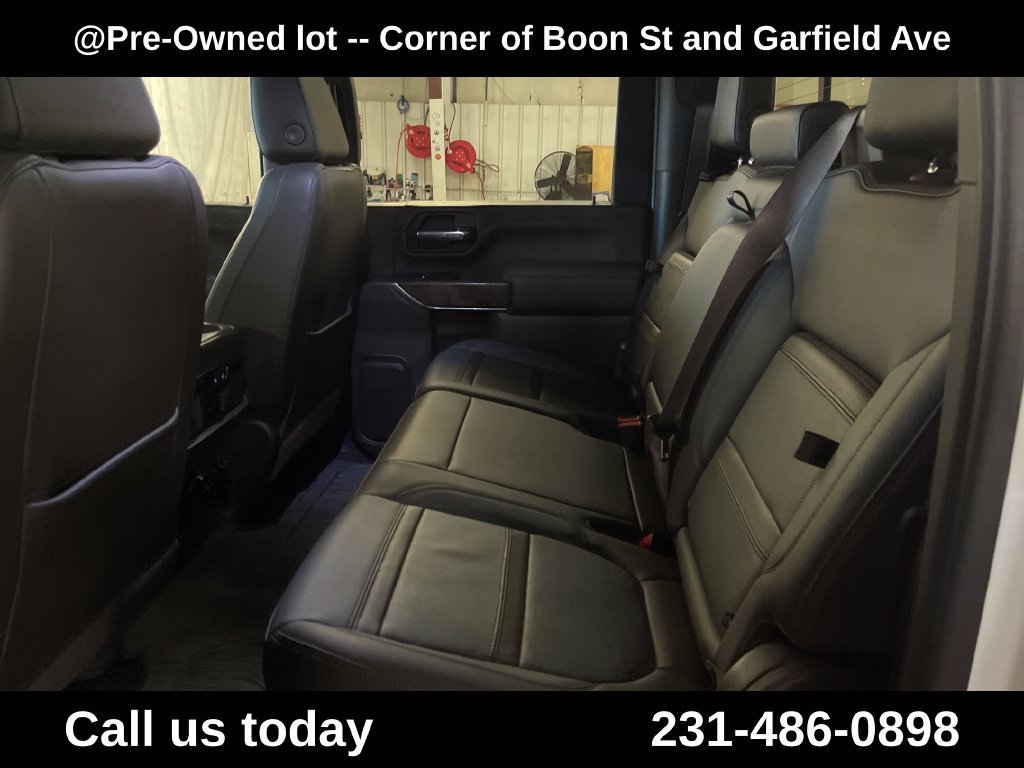 Used 2020 White GMC Denali image 27