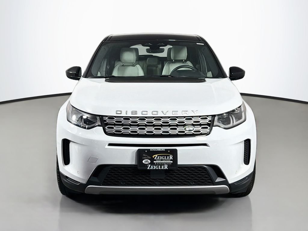 Used 2023 White Land Rover SE image 2