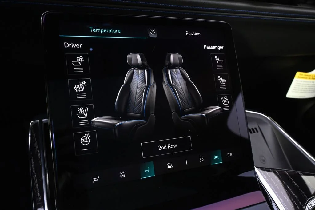 2025 Cadillac Escalade IQ Sport 1 - Photo 32