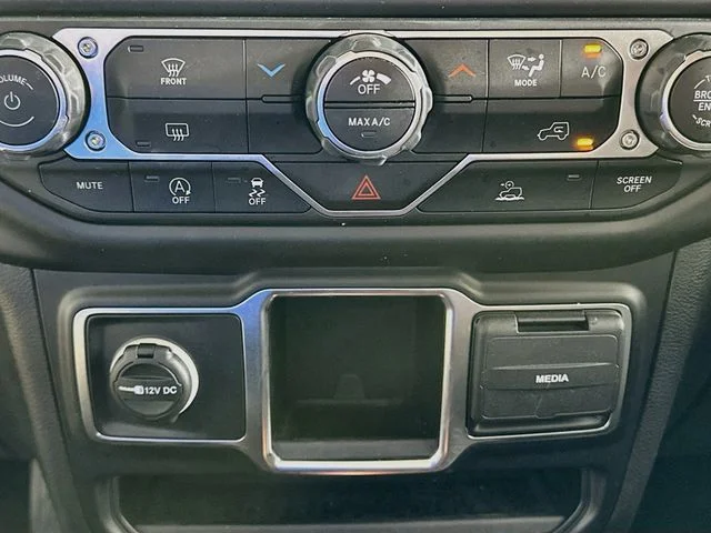 Certified Pre-Owned 2022 Jeep Gladiator Willys