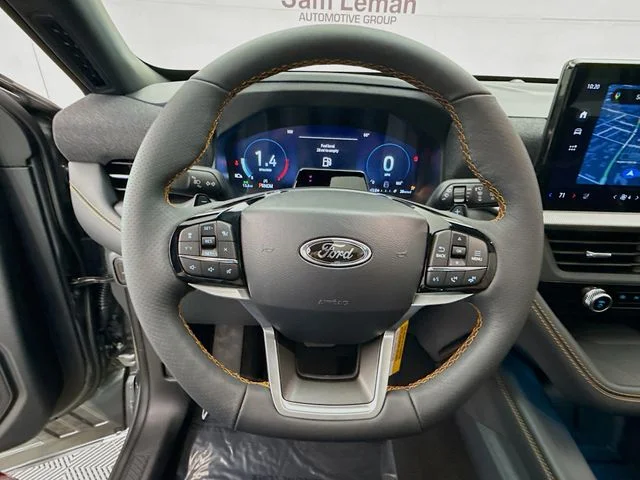 New 2026 Carbonized Gray Metallic Ford Tremor® image 11
