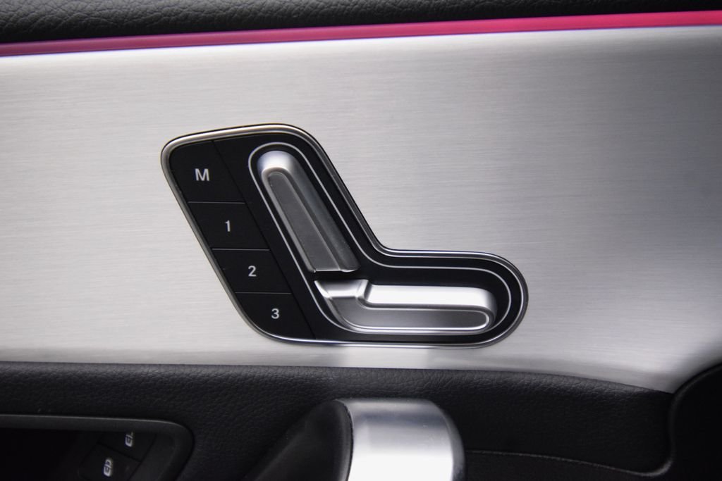 Used 2025 Silver Mercedes-Benz CLA 250 image 22