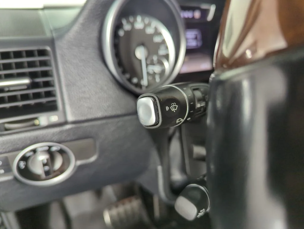 Used 2013  Mercedes-Benz G 550 image 20