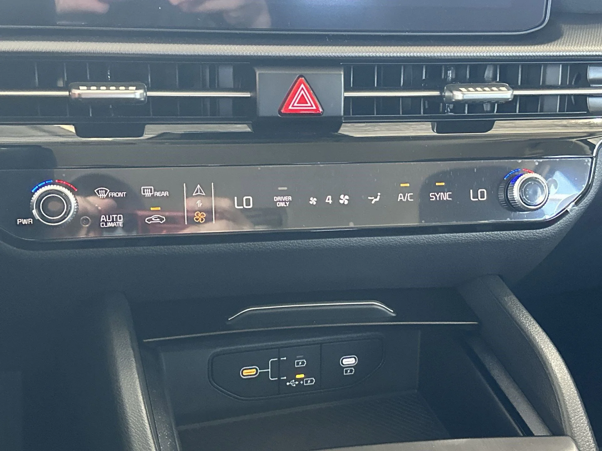 New 2026 Gravity Gray Kia S image 18