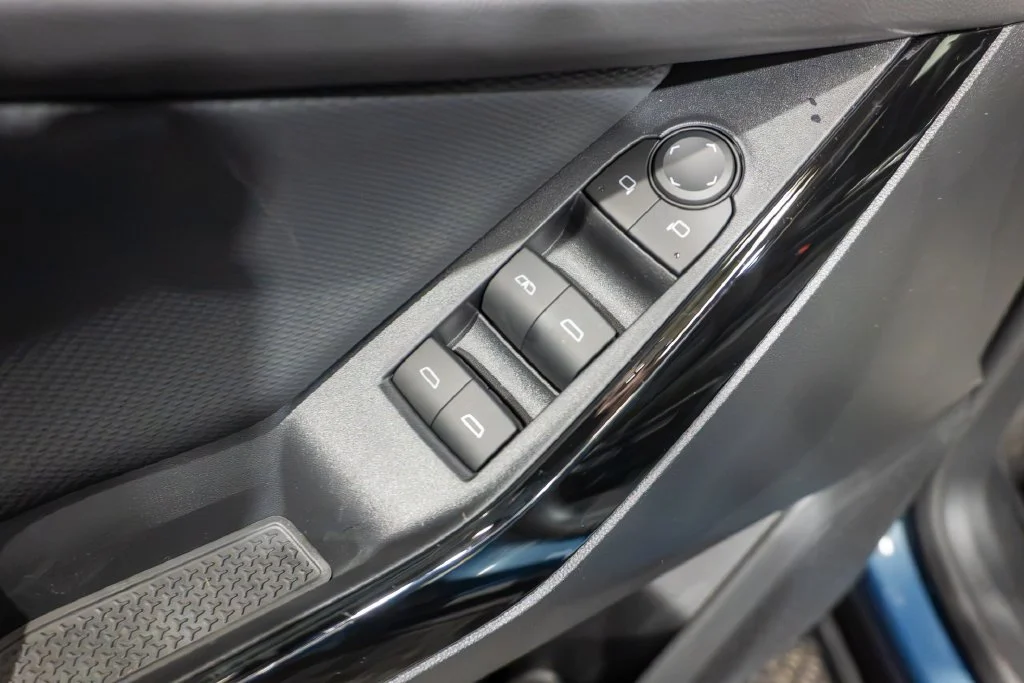 New 2027 Lakeshore Blue Metallic Chevrolet LT image 13