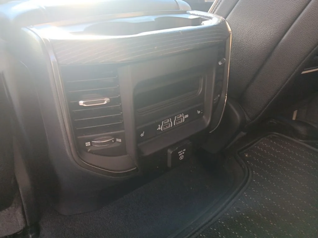 Used 2019 Diamond Black Crystal Pearlcoat Ram Limited image 32