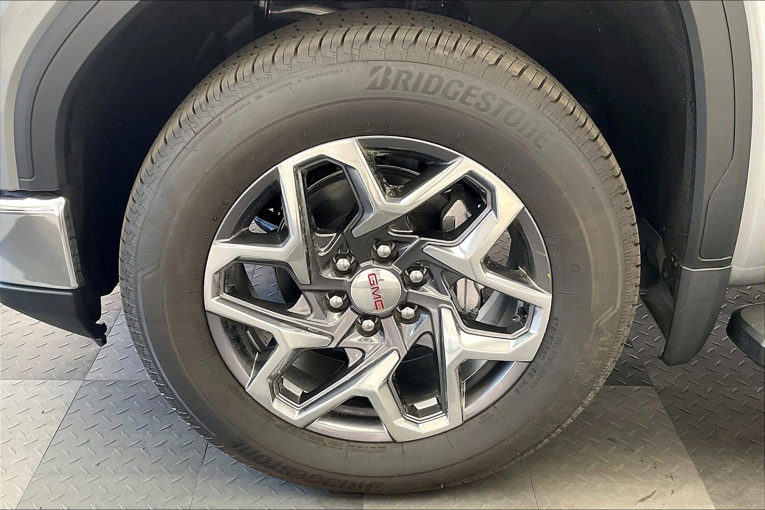 2026 GMC Sierra 1500 SLE - Photo 14
