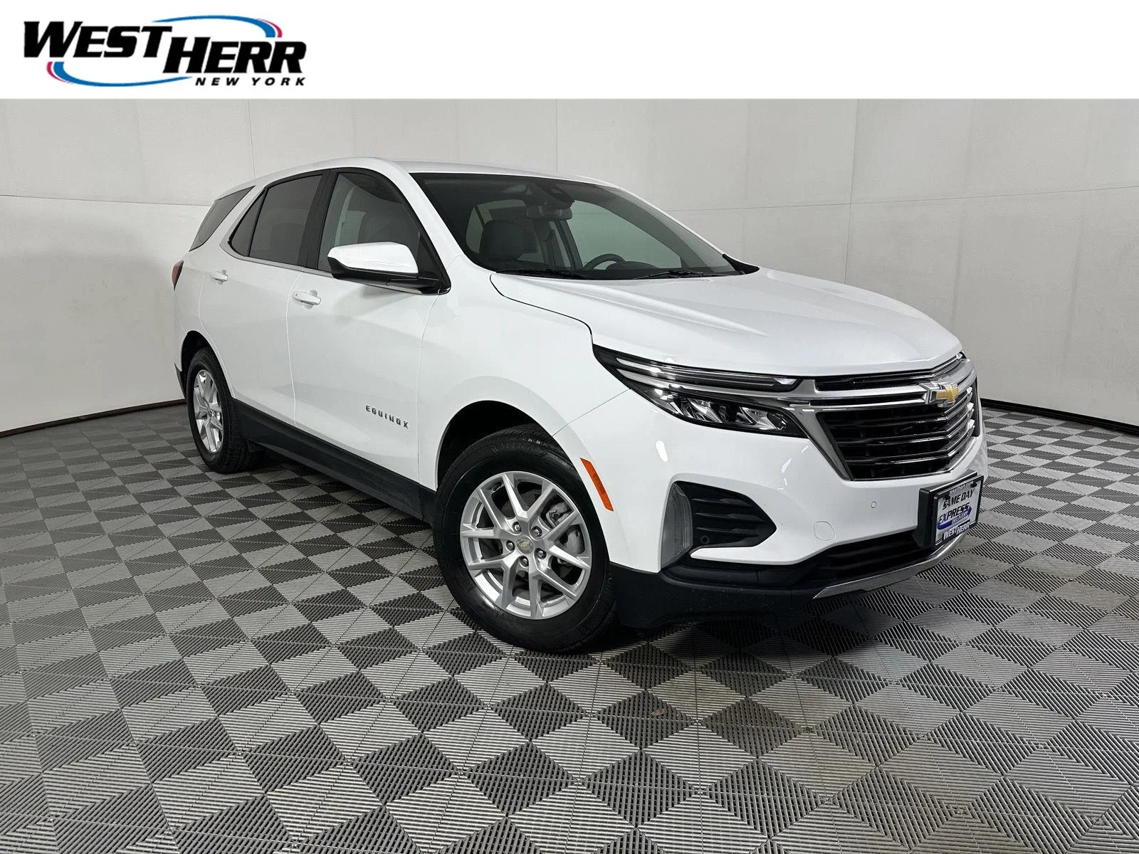 Used 2024 Summit White Chevrolet LT image 1