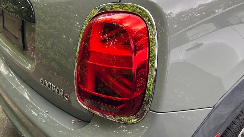 Used 2019 Moonwalk Gray Metallic MINI Signature image 12
