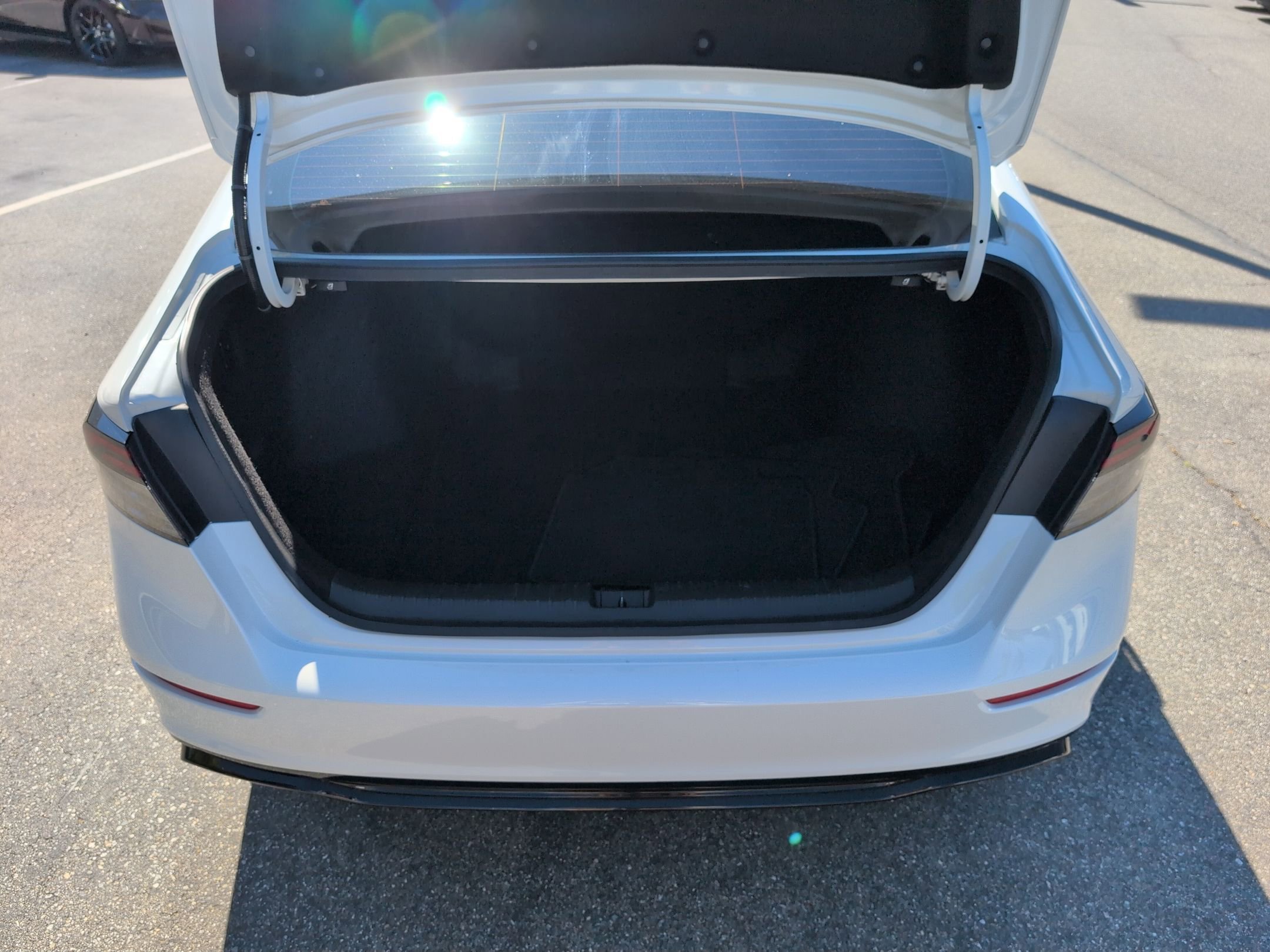 Used 2024 White Honda Sport-L image 31