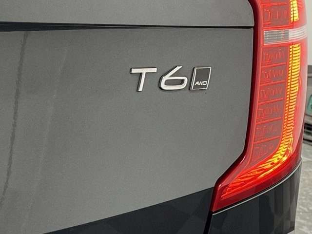 2022 Volvo XC90 Momentum - Photo 36