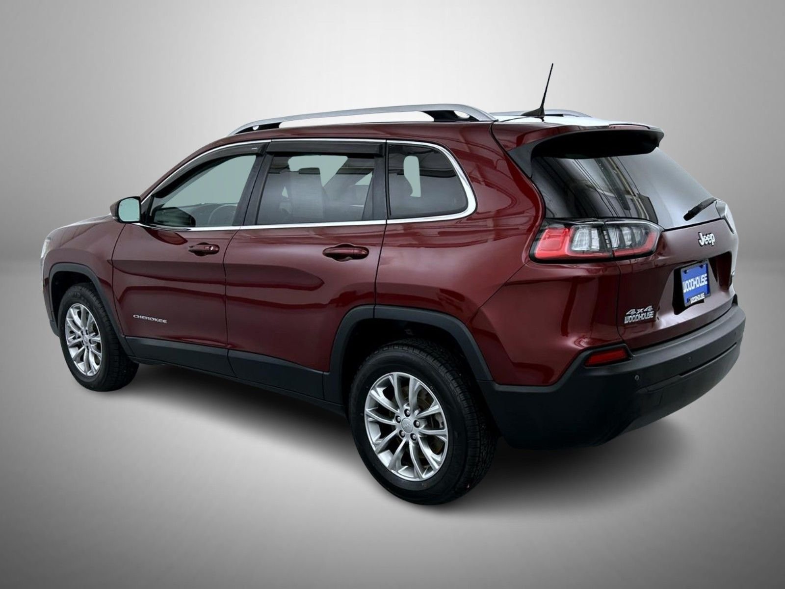 Used 2021 Red Jeep Latitude Plus image 7
