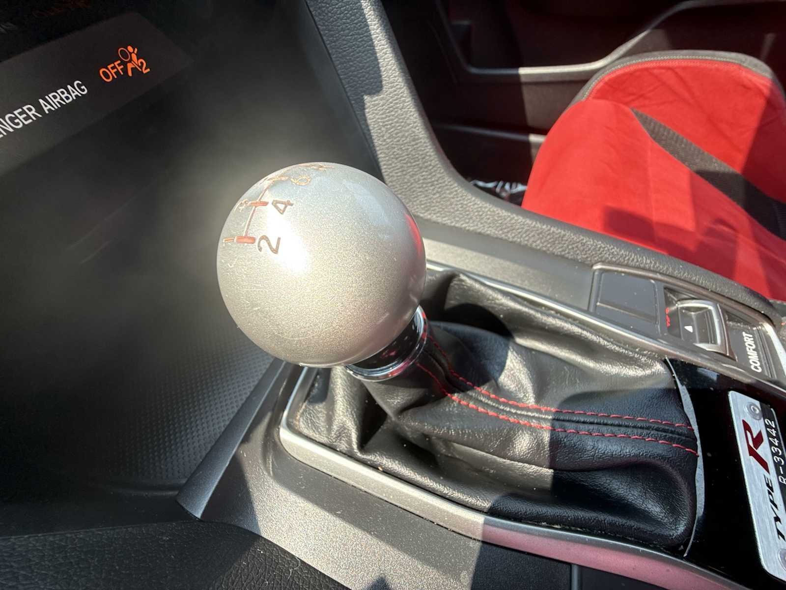 Used 2019  Honda Touring image 15