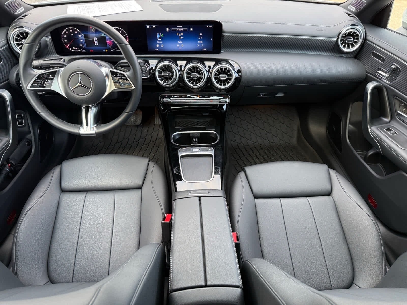 Certified Used 2025 Polar White Mercedes-Benz CLA 250 image 12