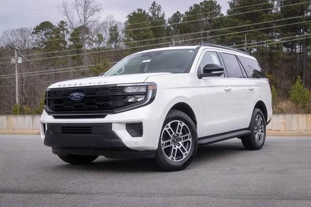 2026 Ford Expedition Active