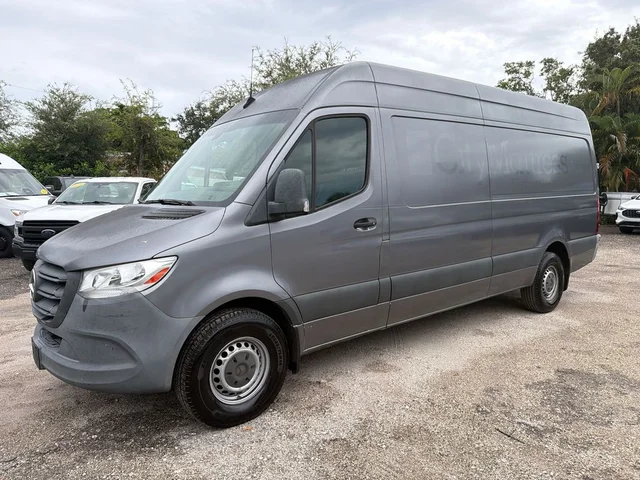 2021 Mercedes-Benz Sprinter 2500 High Roof I4