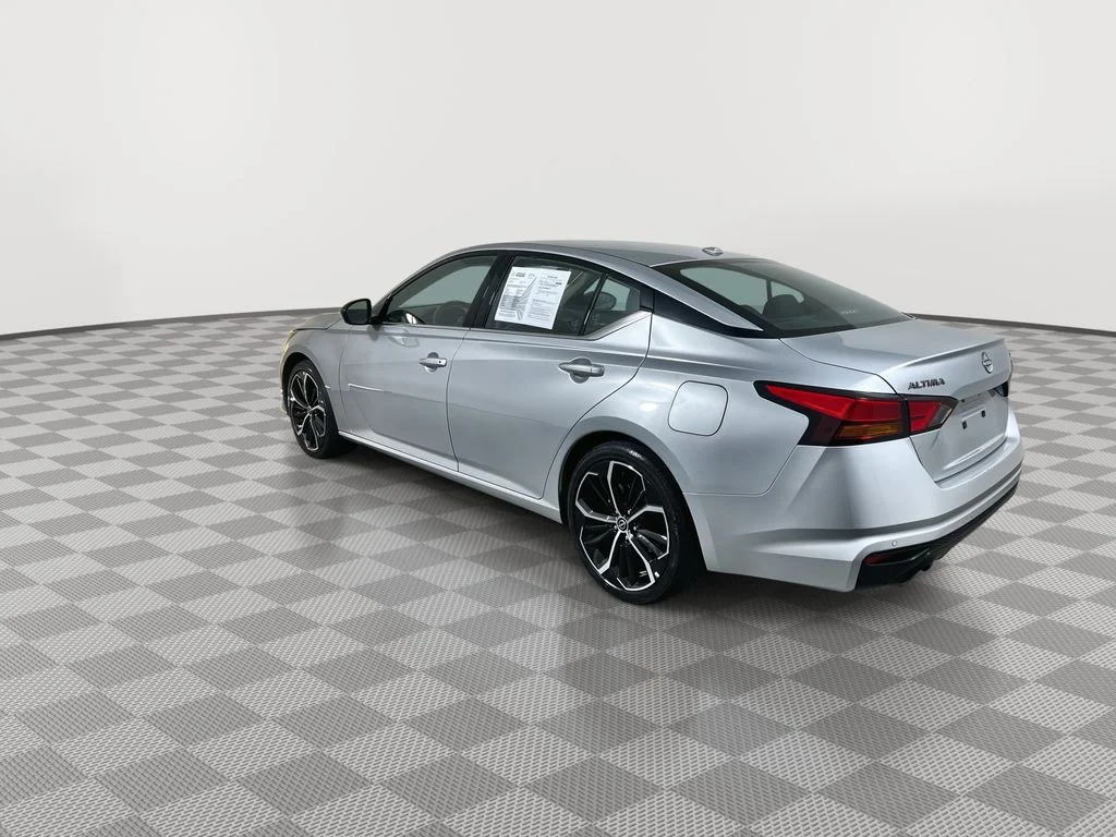Certified Used 2024 Silver Nissan 2.5 SR image 6