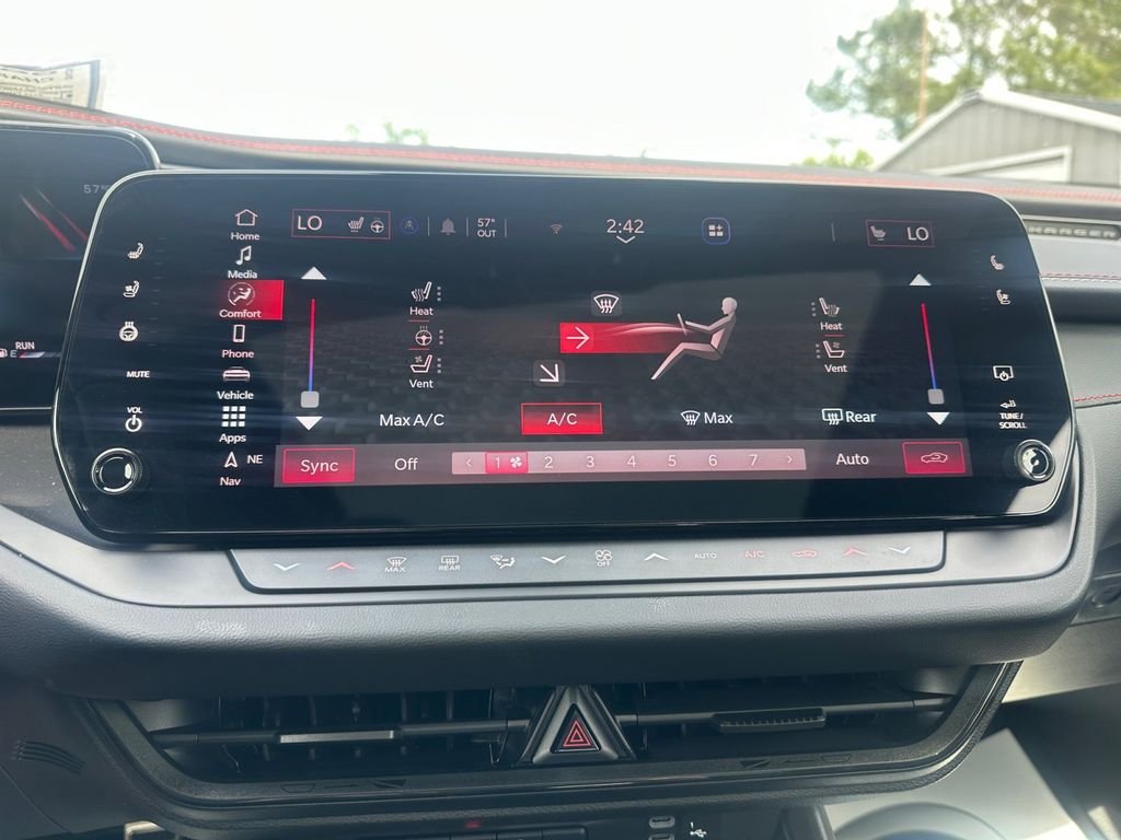 New 2026 White Knuckle Dodge R/T Plus image 22