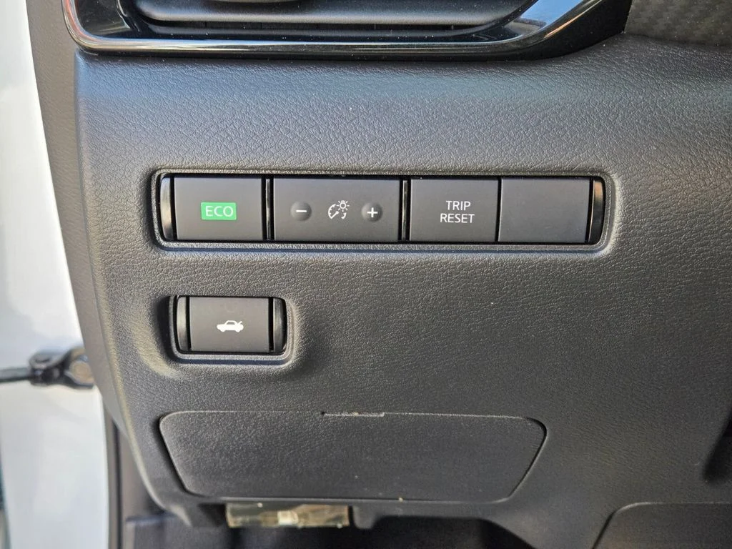 Certified Used 2023 White Nissan SV image 29