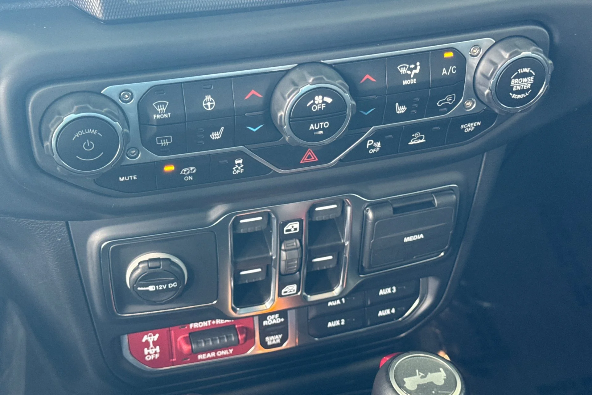 2023 Jeep Wrangler 4-Door Rubicon 392 - Photo 23