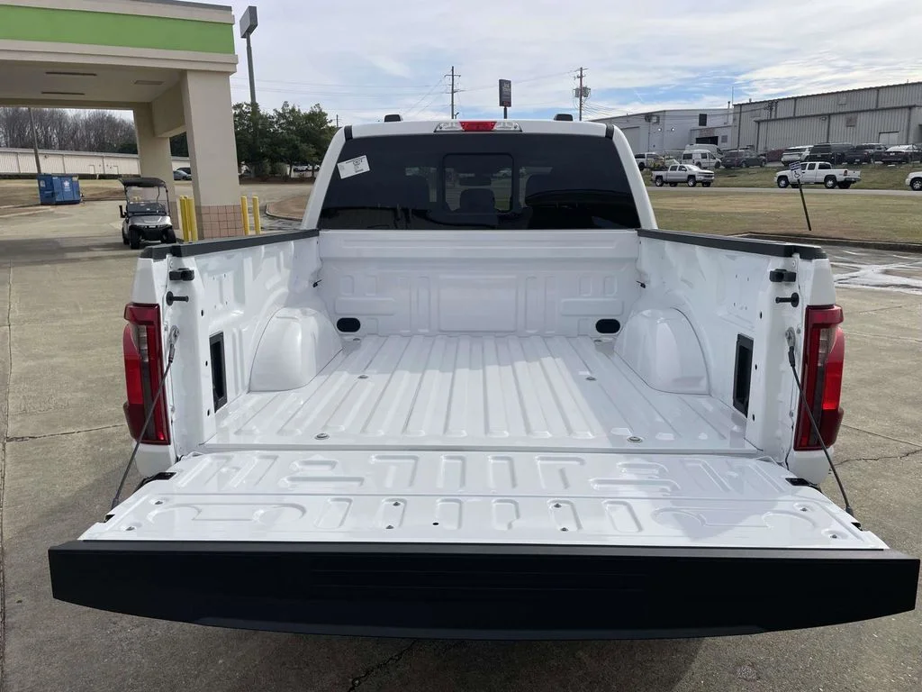 New 2026 White Ford XLT image 10