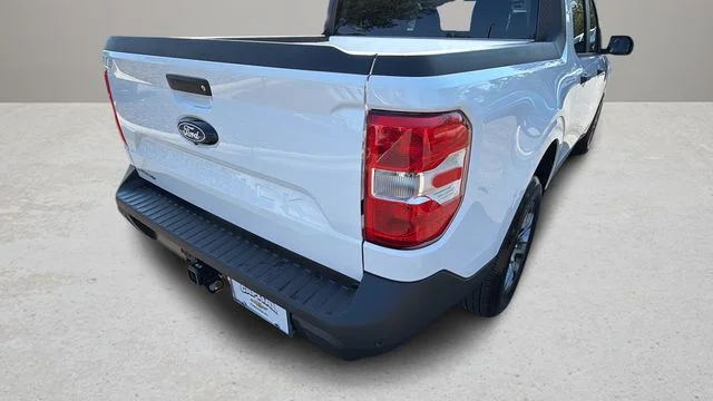 Used 2025 White Ford XLT image 39