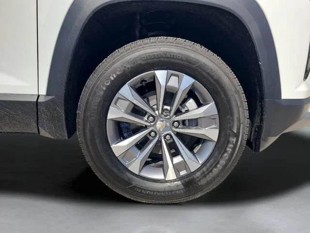 New 2027 Summit White Chevrolet LT image 34