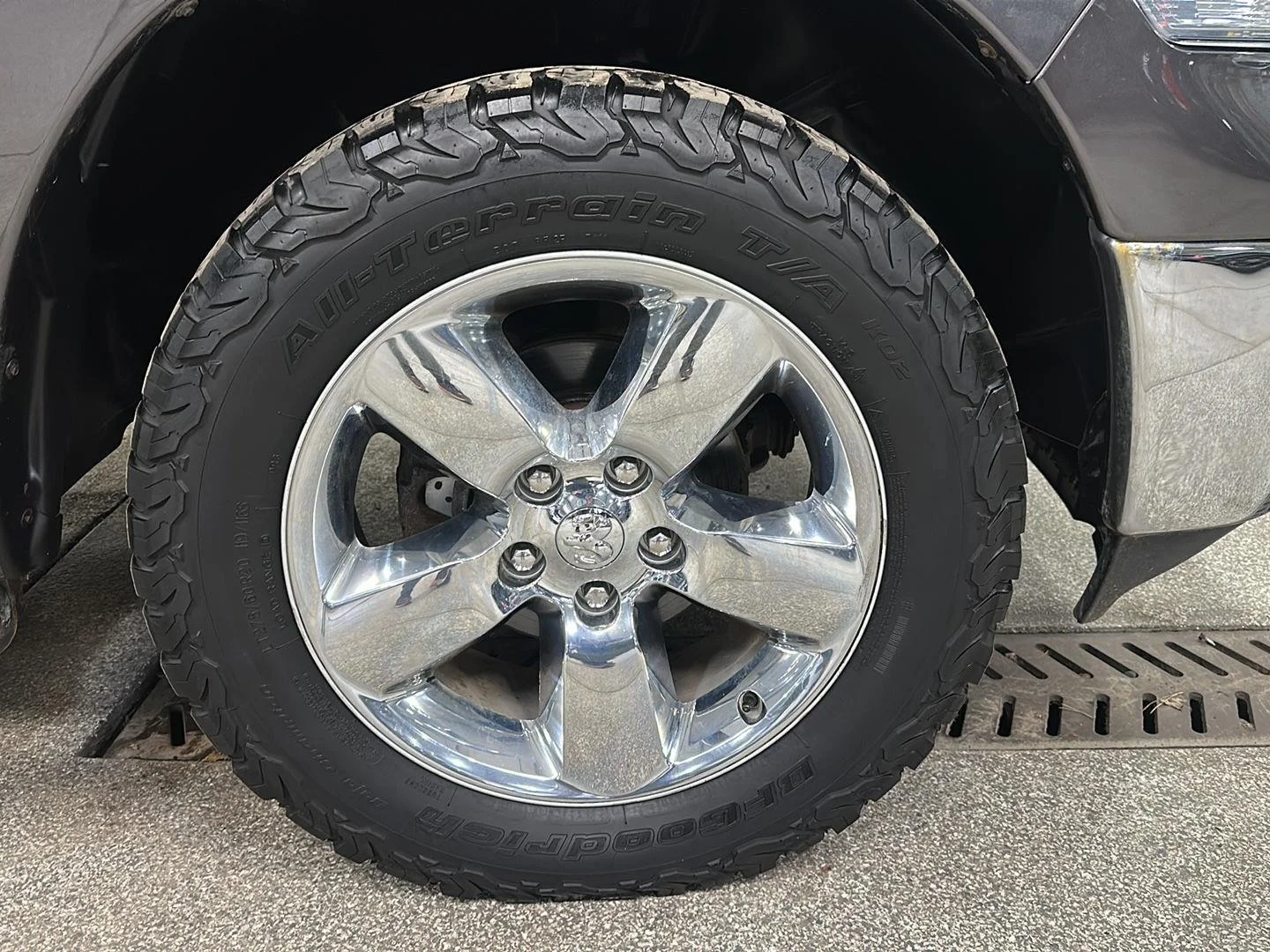 Used 2016 Granite Crystal Metallic Clearcoat Ram Big Horn image 10