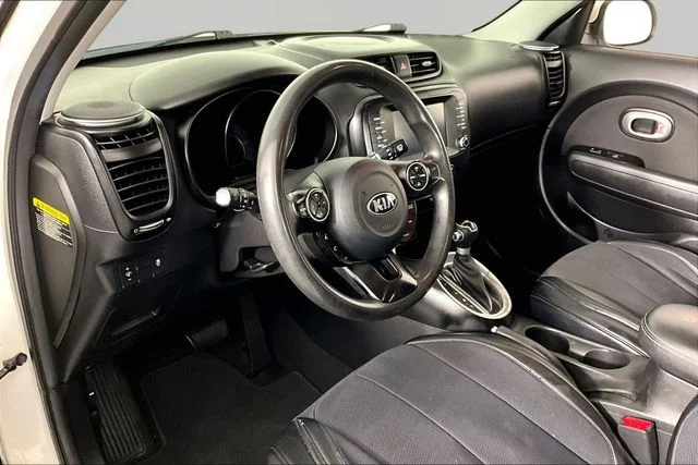 Used 2018 White Kia Plus image 15