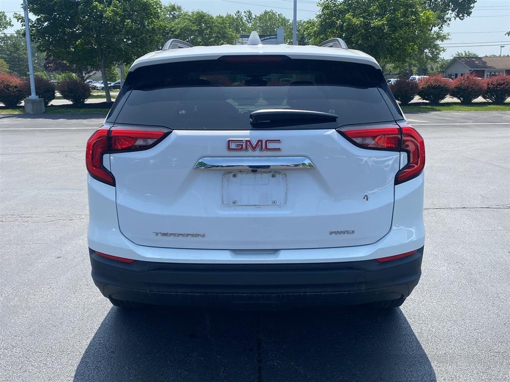 Used 2020 Summit White GMC SLE image 9
