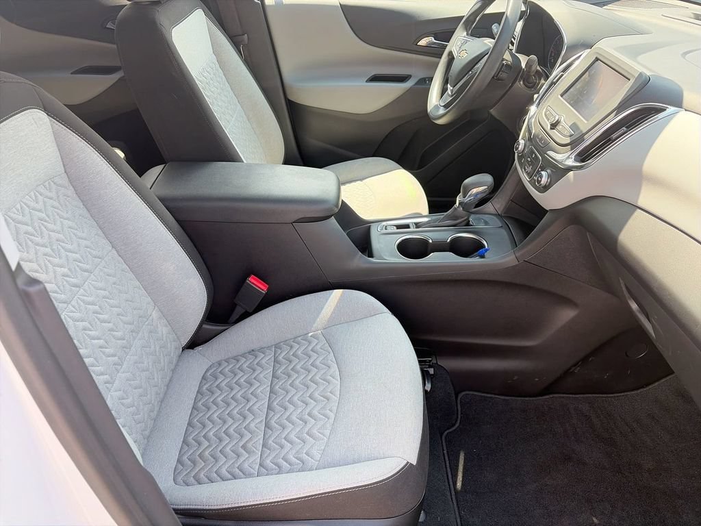 Used 2024 Summit White Chevrolet LS image 8