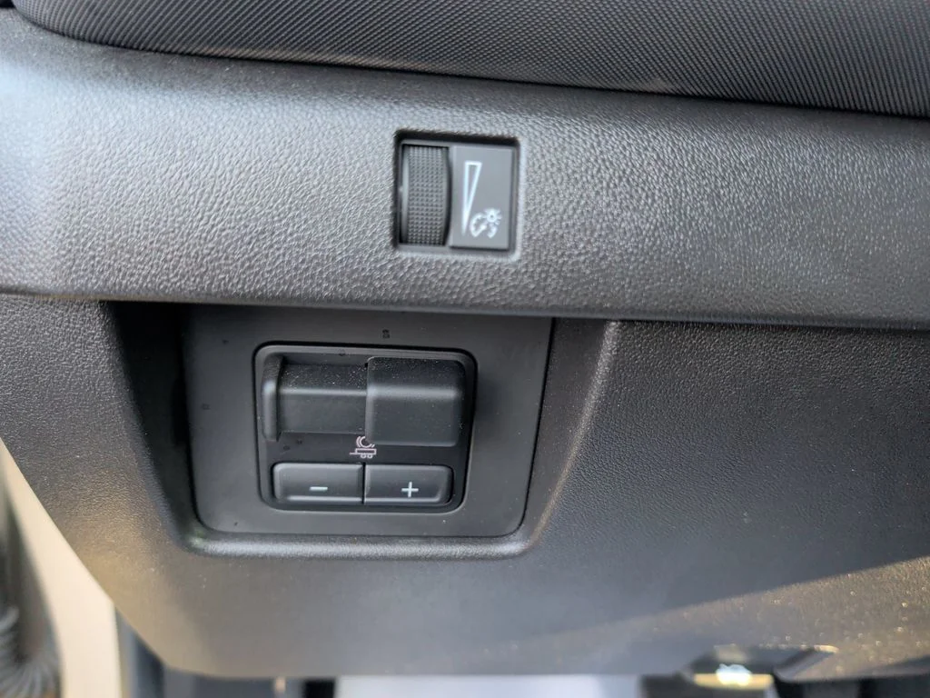 Used 2023 Sand Dune Metallic Chevrolet Z71 image 15