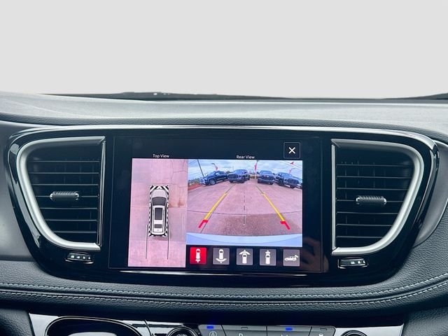 2026 Chrysler Pacifica Select - Photo 14