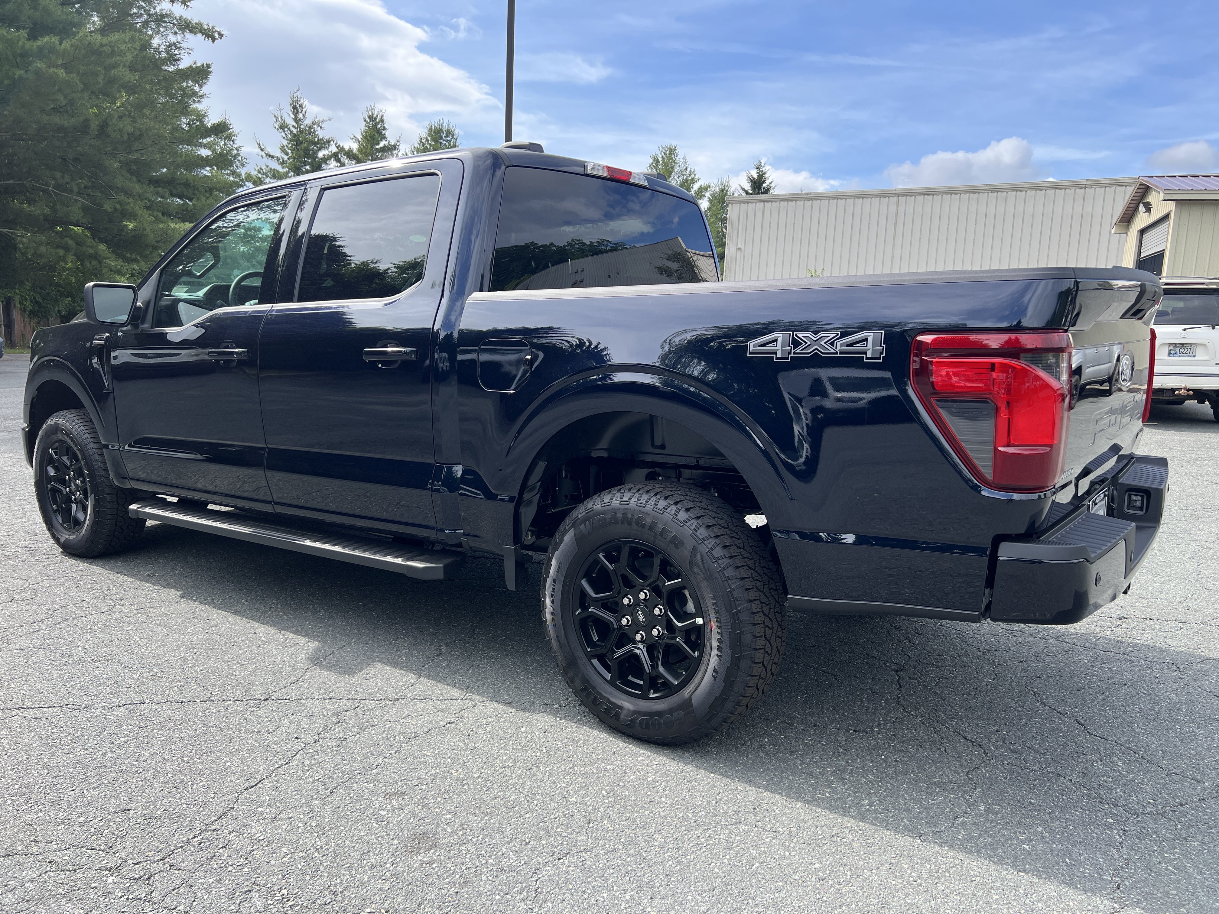 New 2026 Antimatter Blue Metallic Ford XLT image 6