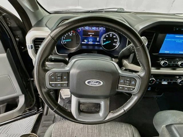 Used 2023 Black Ford XLT image 11