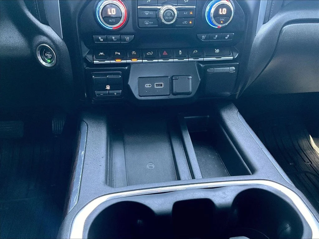Used 2019 Black GMC SLT image 18
