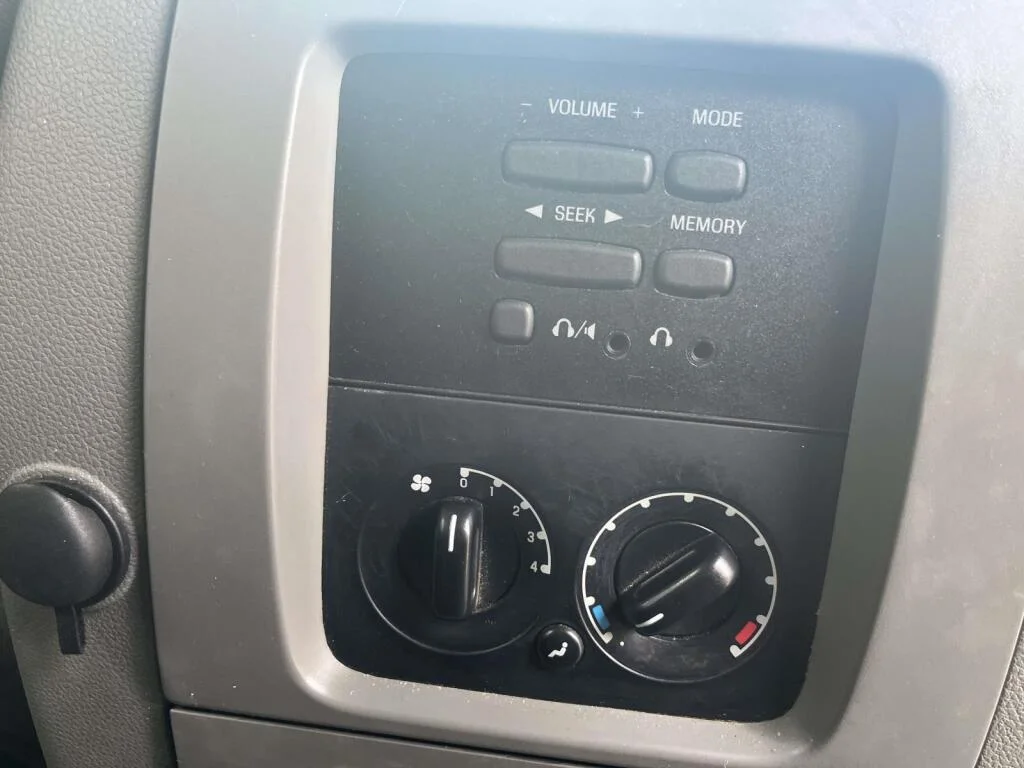 Used 2005  Ford XLT image 21