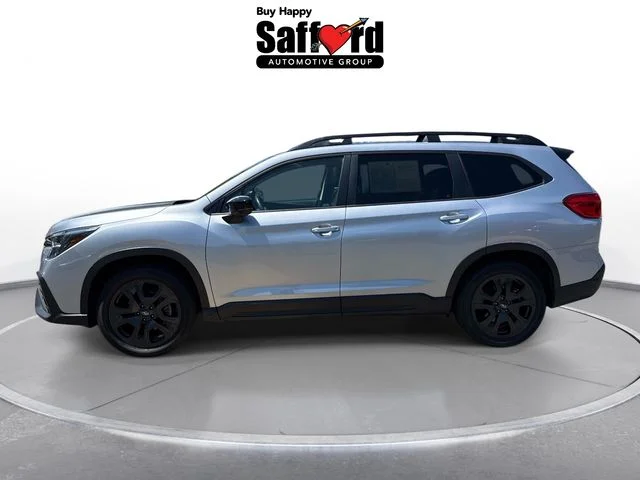 Used 2025 Silver Subaru Onyx Edition image 6