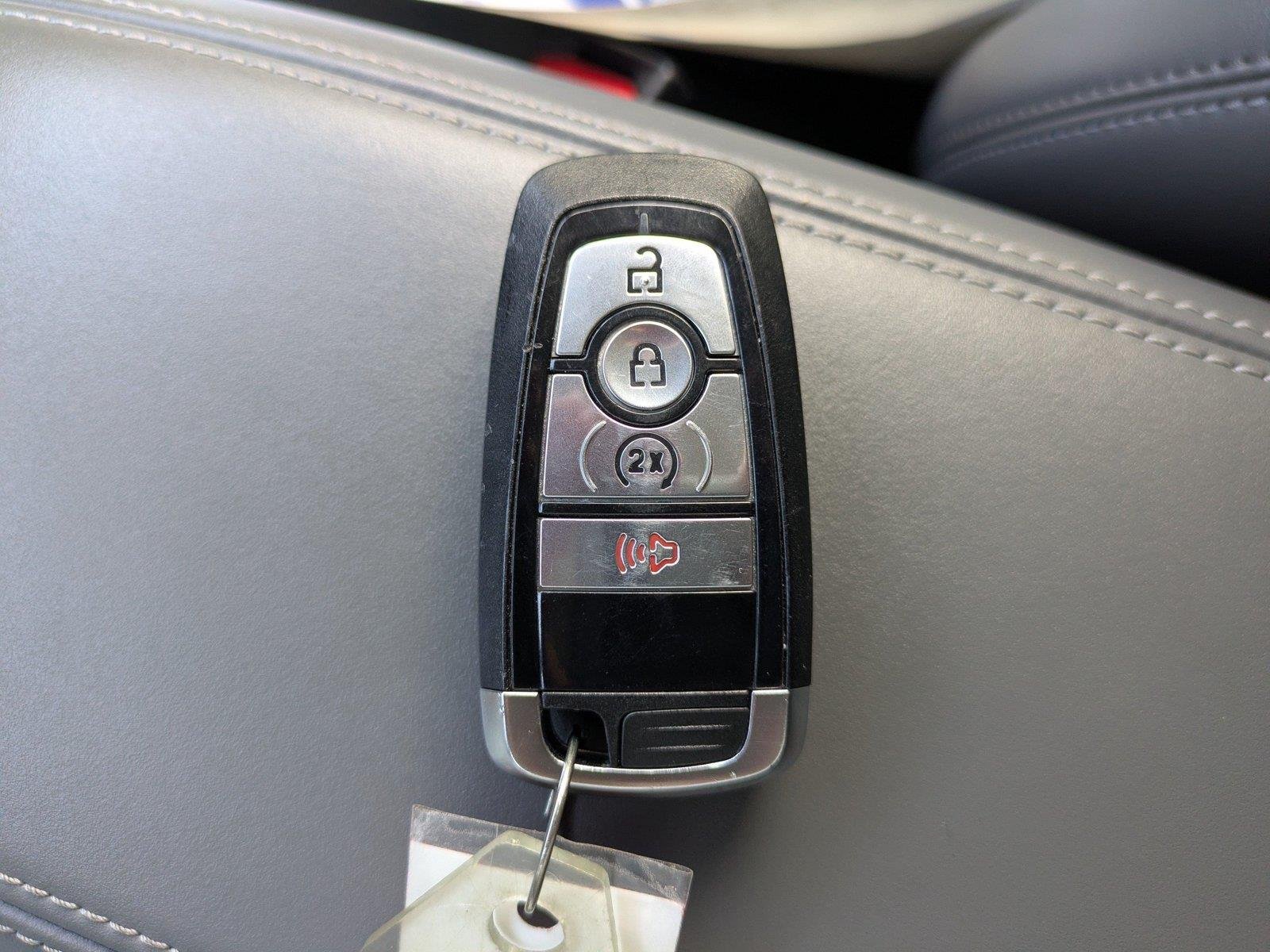 Used 2025 Azure Gray Metallic Tri-Coat Ford Badlands image 30