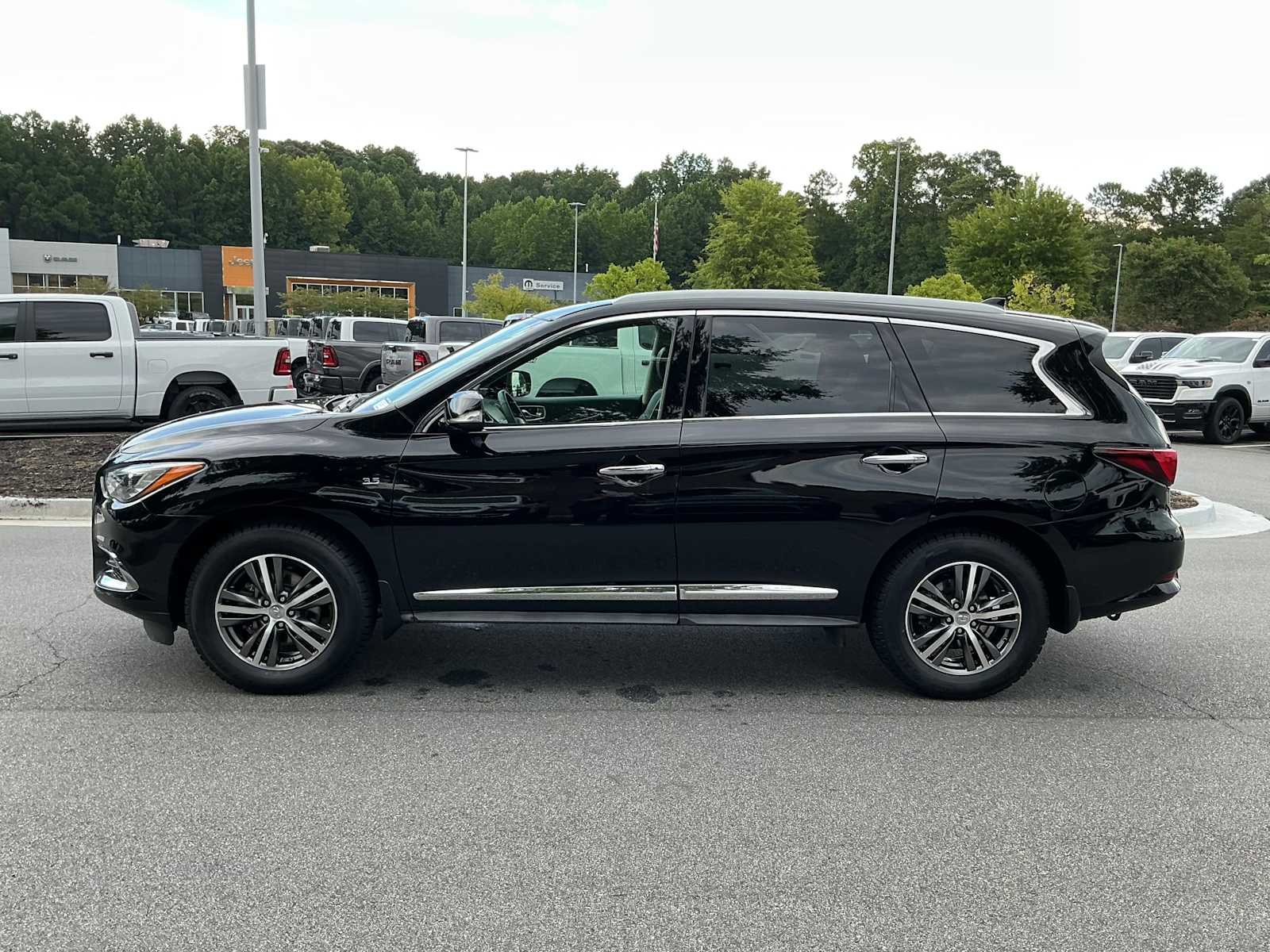 Used 2017 INFINITI QX60 Base with VIN 5N1DL0MN1HC513617 for sale in Woodstock, GA