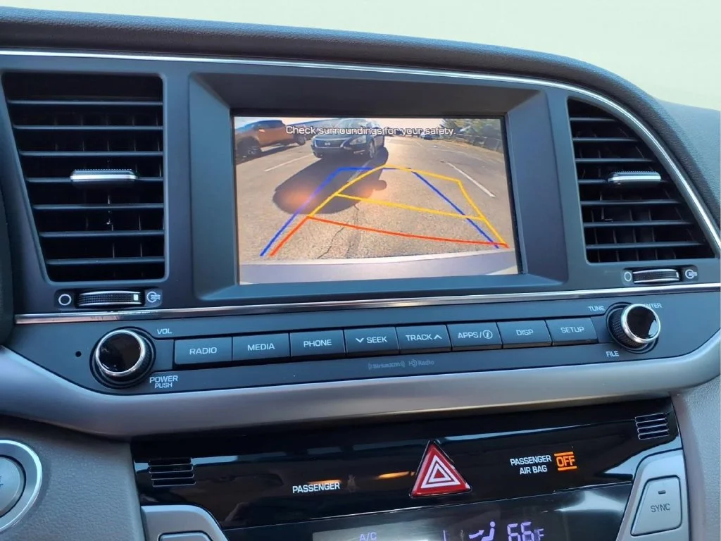 Used 2017 Gray Hyundai SE image 22