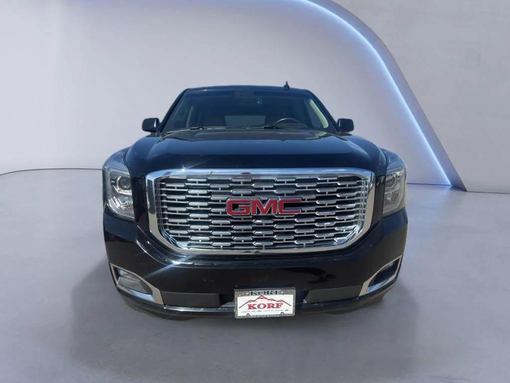 Used 2018 Onyx Black GMC Denali image 3
